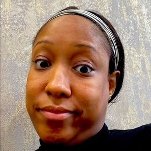 Meet your Posher, Nadina